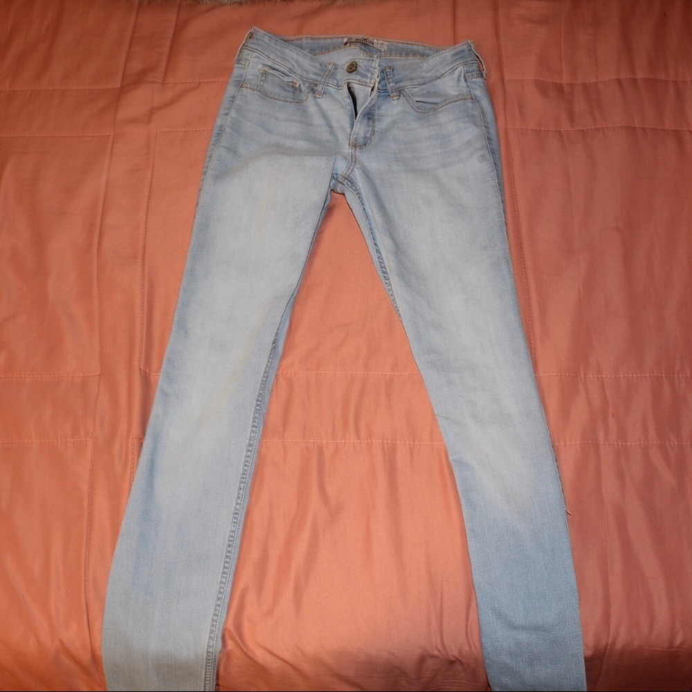 Hollister jeans
